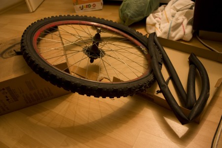 Fahrradschlauch vom Rad entfernen